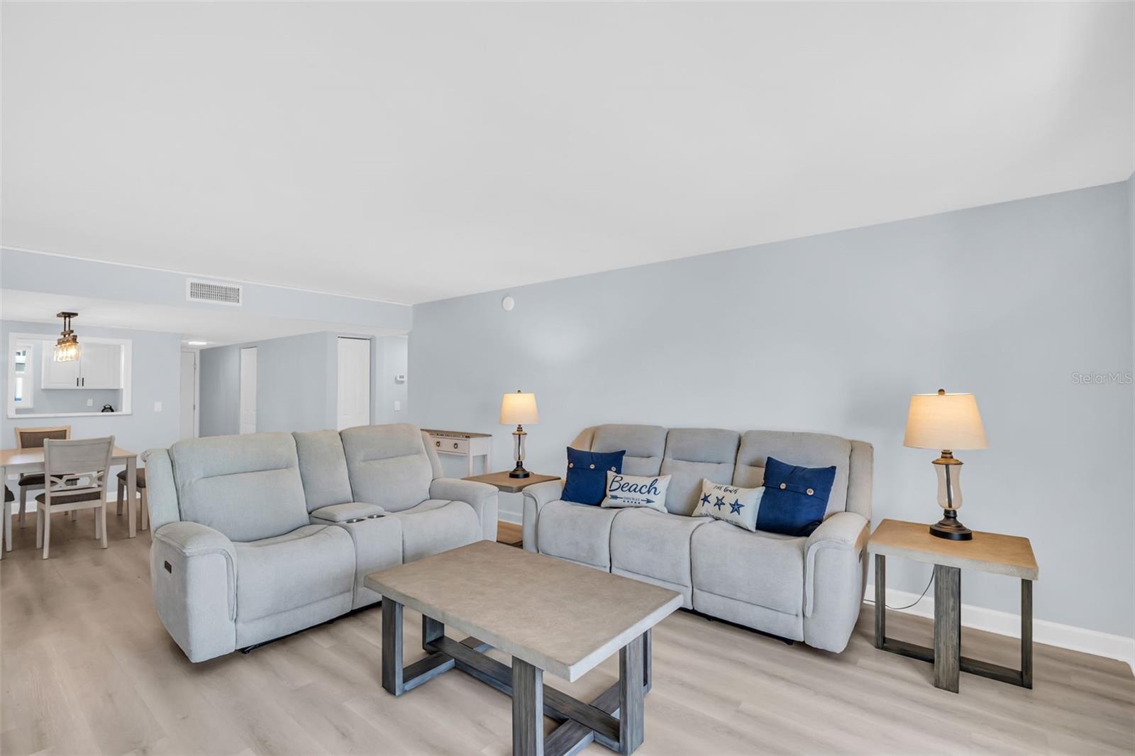 BAY ISLAND GROUP 13 - Residential