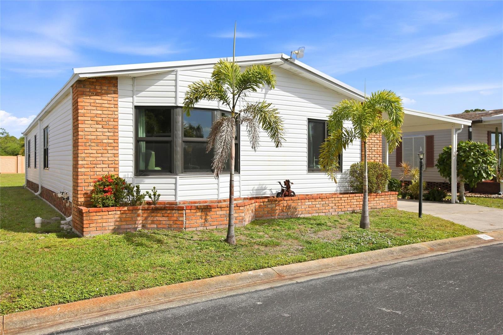 BURNT STORE COLONY MHP COOP - Residential