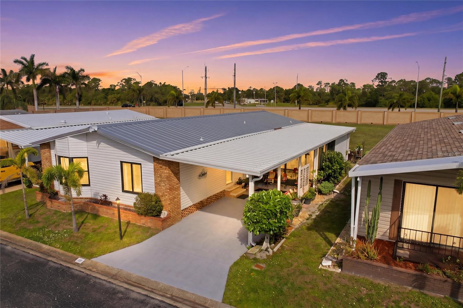 BURNT STORE COLONY MHP COOP - Residential