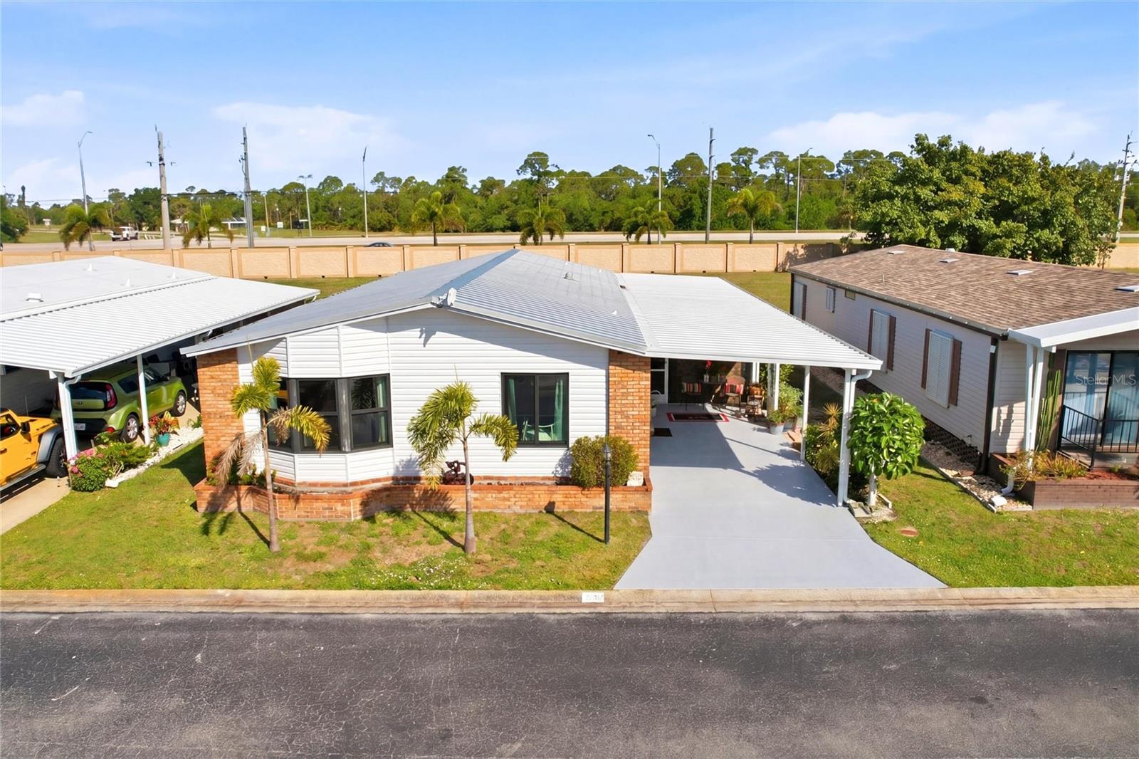 BURNT STORE COLONY MHP COOP - Residential