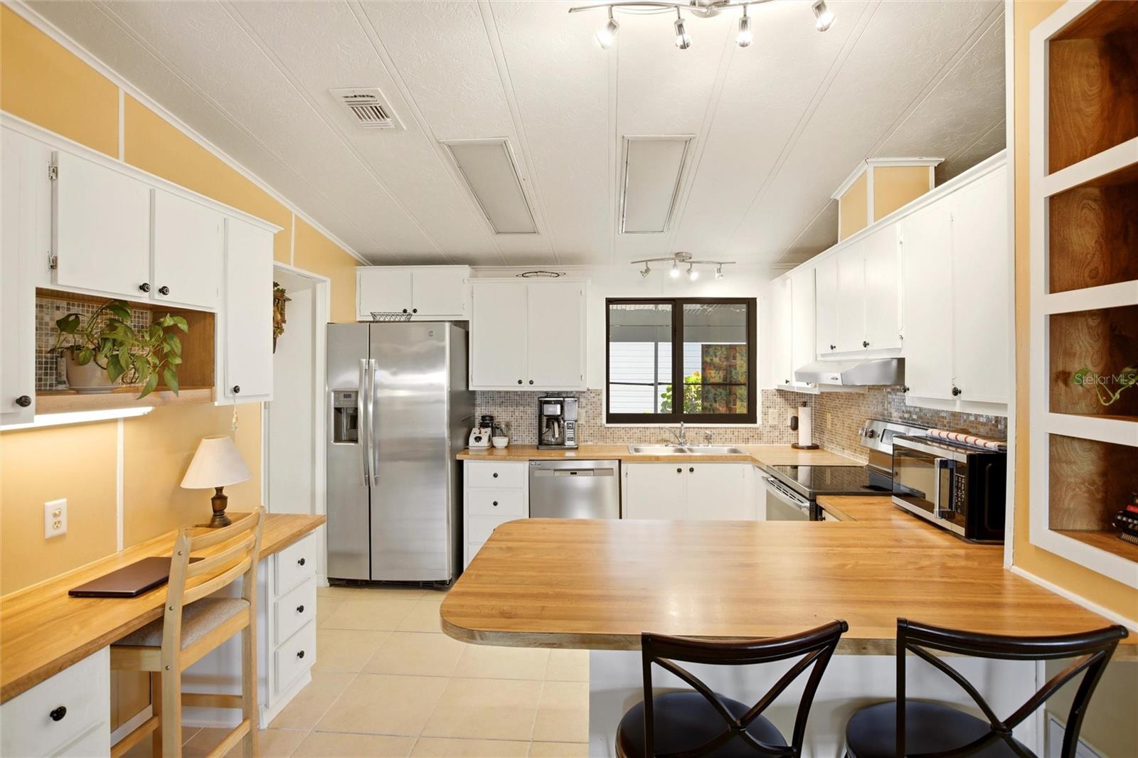 BURNT STORE COLONY MHP COOP - Residential