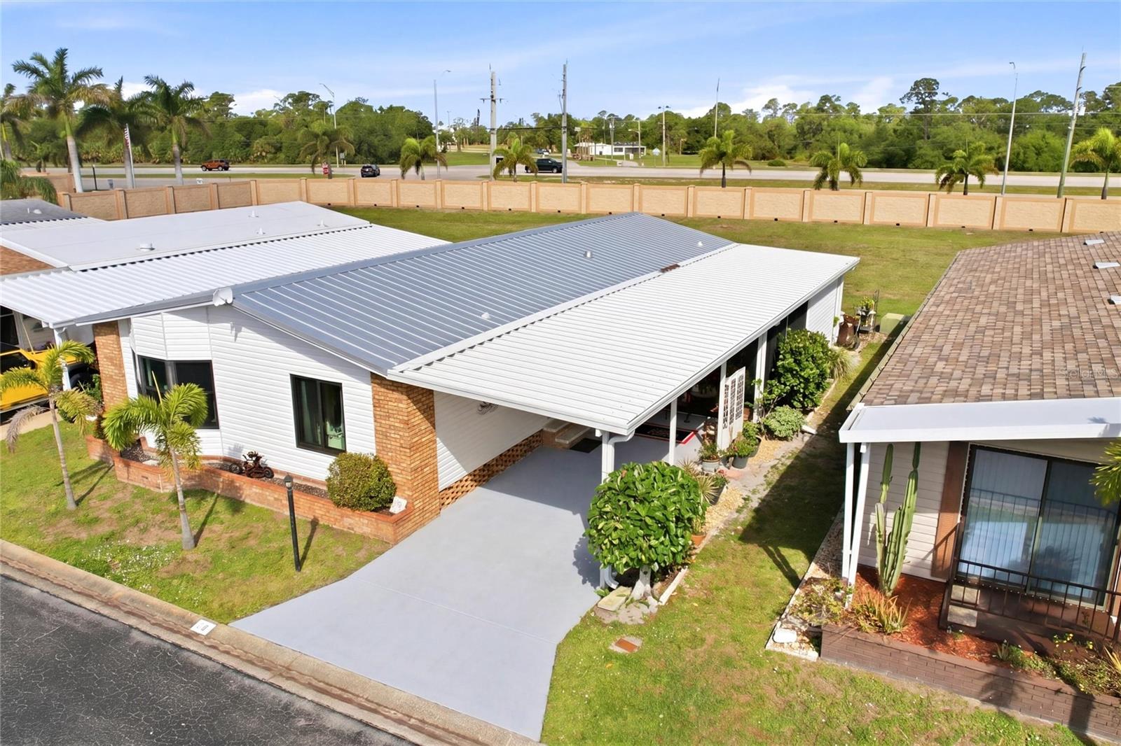 BURNT STORE COLONY MHP COOP - Residential