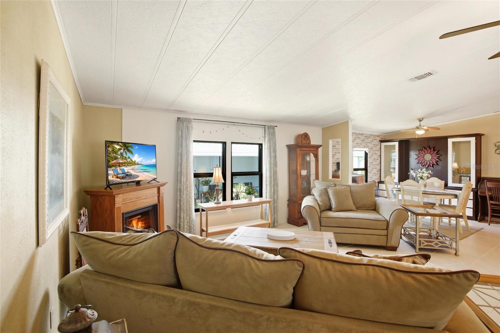 BURNT STORE COLONY MHP COOP - Residential