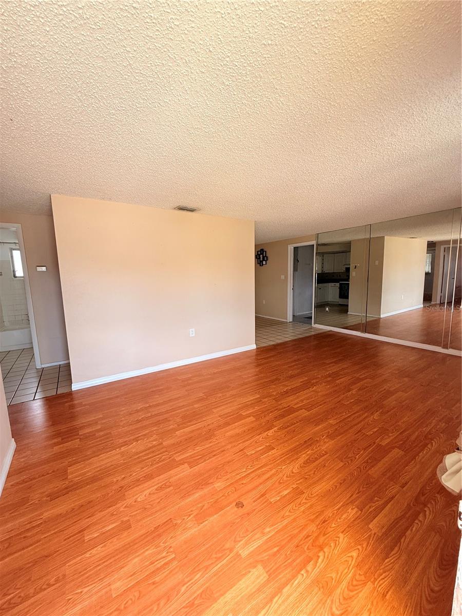 10110 VINEYARD LANE