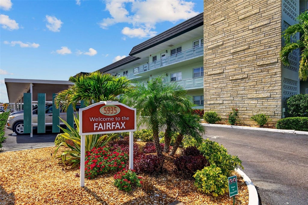 Photo of 5935 30th Avenue S #306, Gulfport, FL 33707 (MLS # J1003056)