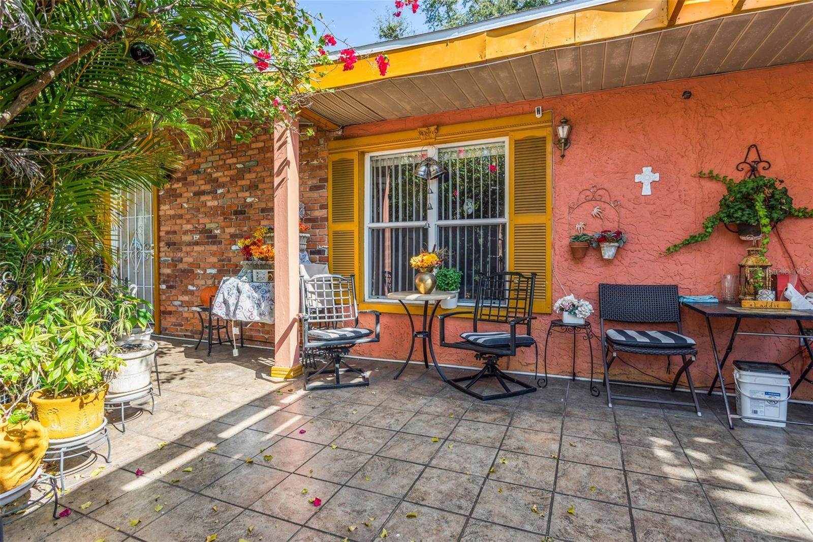 BEVERLY PARK - Residential