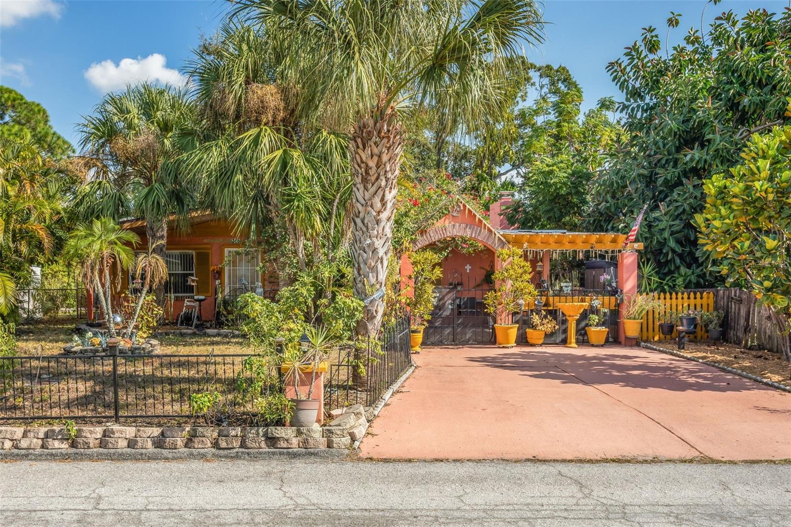 BEVERLY PARK - Residential