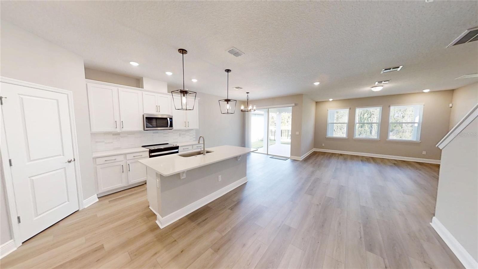 LEGENDS PRESERVE PHASE 1 - Residential Lease
