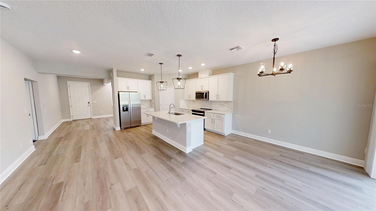 LEGENDS PRESERVE PHASE 1 - Residential Lease