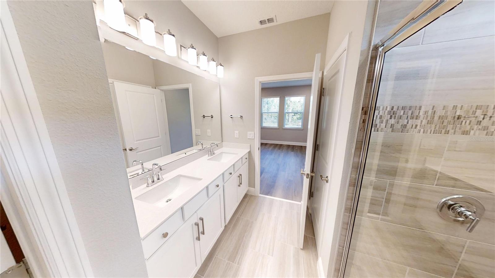 LEGENDS PRESERVE PHASE 1 - Residential Lease