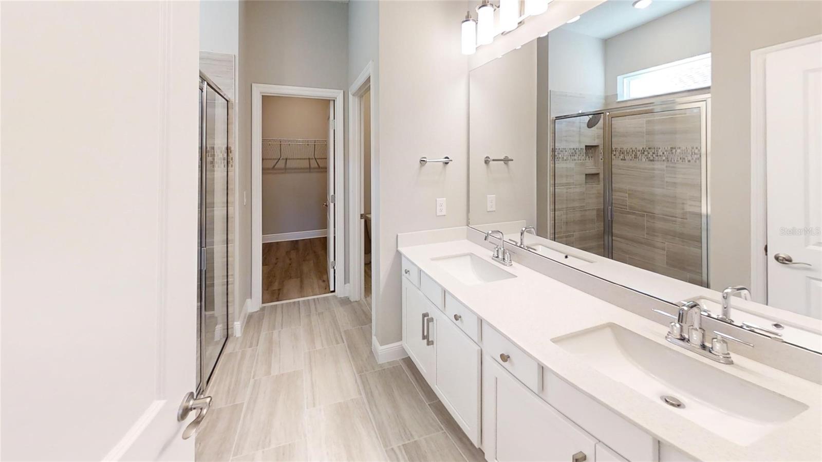 LEGENDS PRESERVE PHASE 1 - Residential Lease