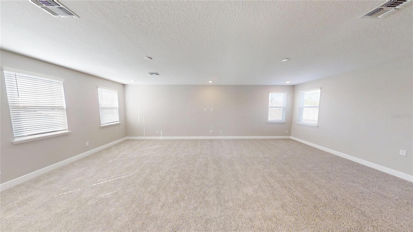 LEGENDS PRESERVE PHASE 1 - Residential Lease