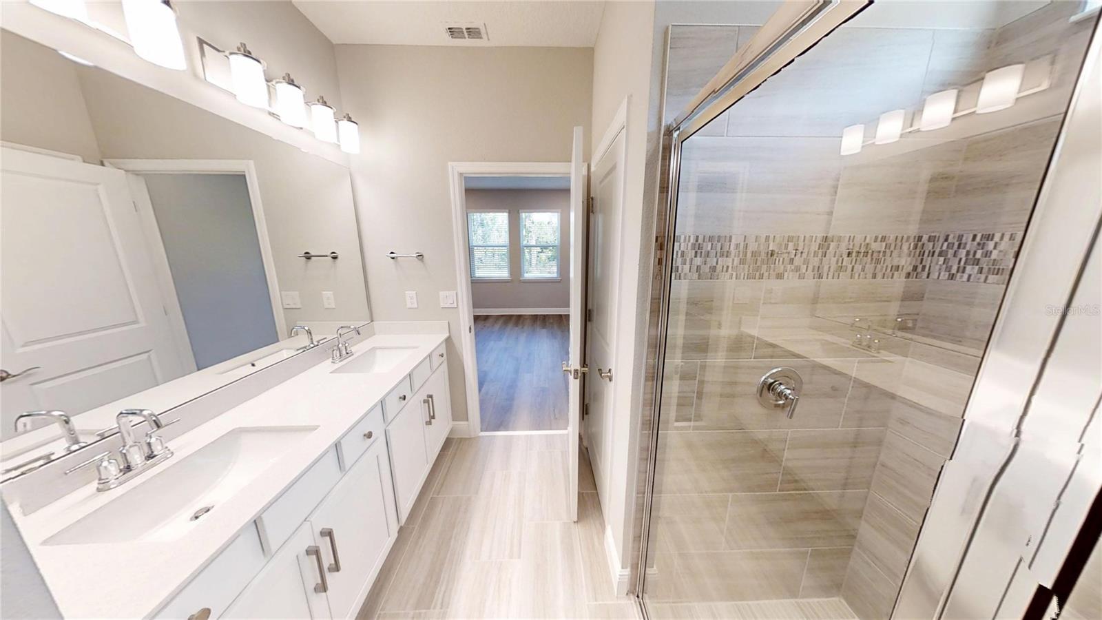 LEGENDS PRESERVE PHASE 1 - Residential Lease