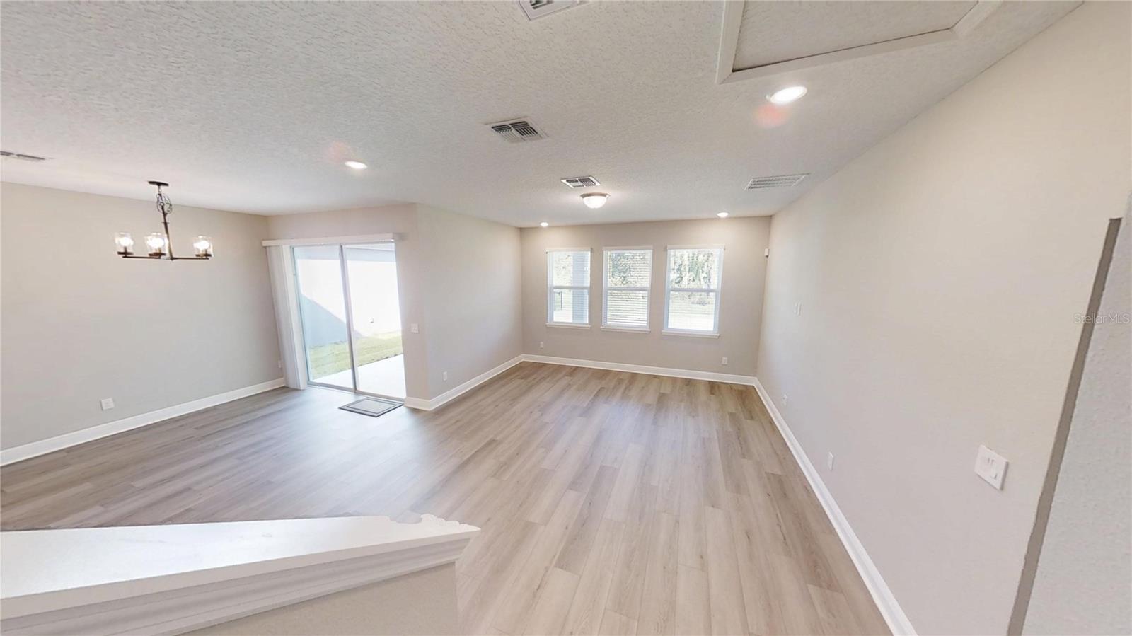 LEGENDS PRESERVE PHASE 1 - Residential Lease