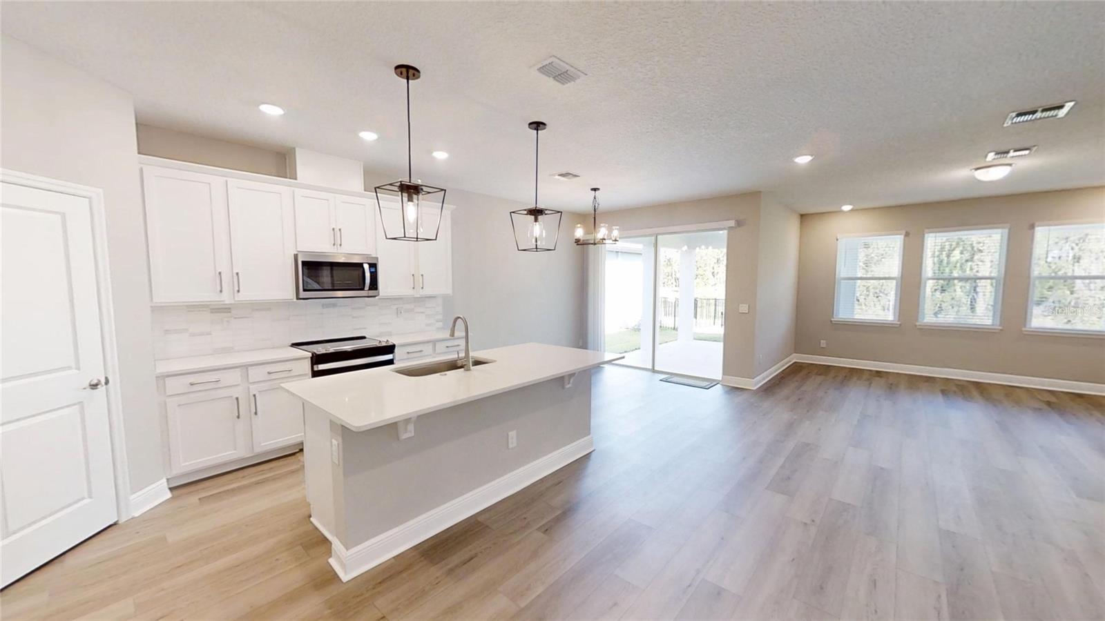 LEGENDS PRESERVE PHASE 1 - Residential Lease
