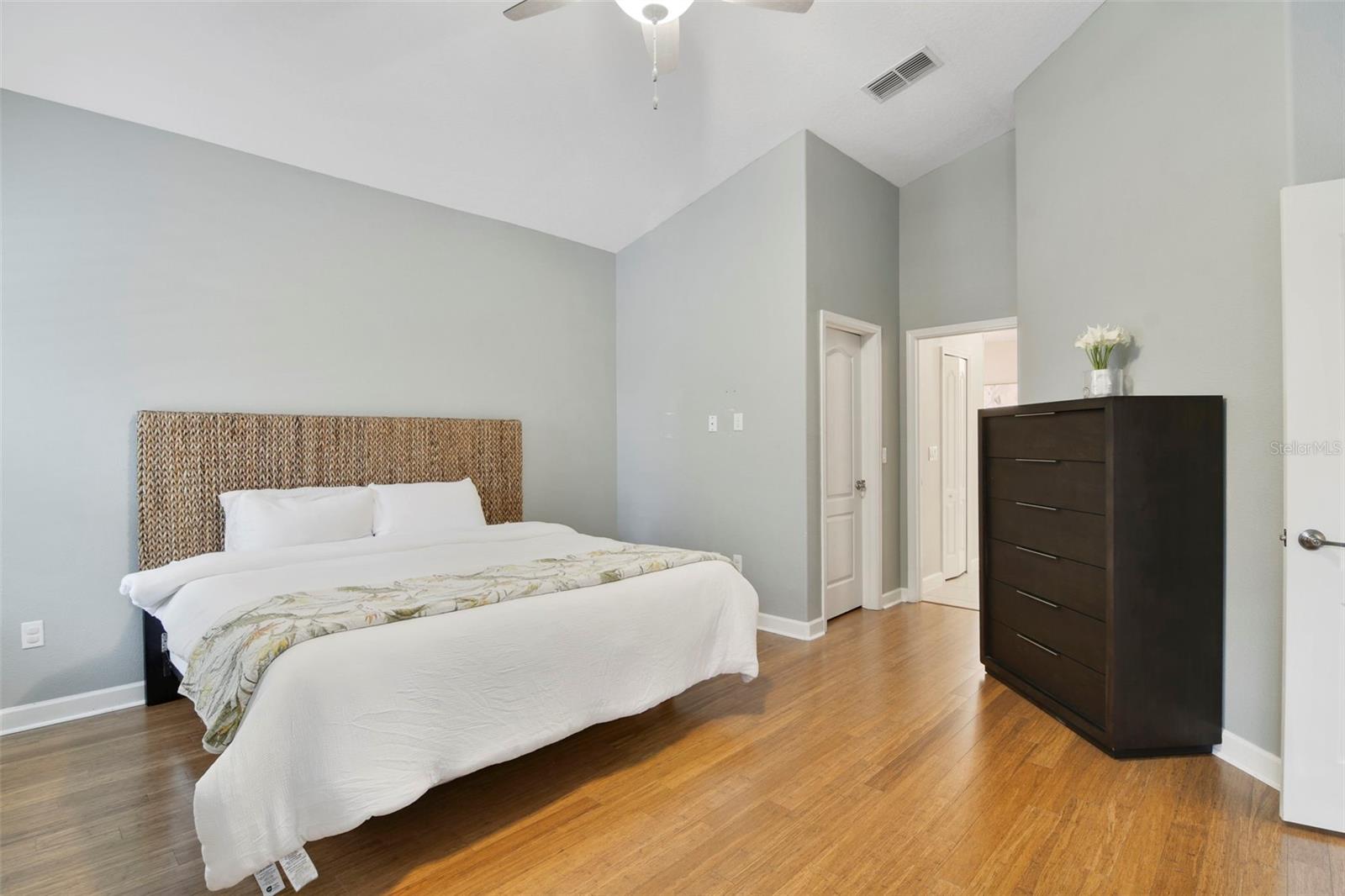STONEYBROOK HILLS A - Residential Lease