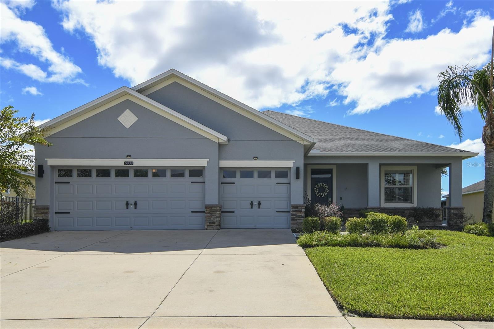 STONEYBROOK HILLS A - Residential Lease