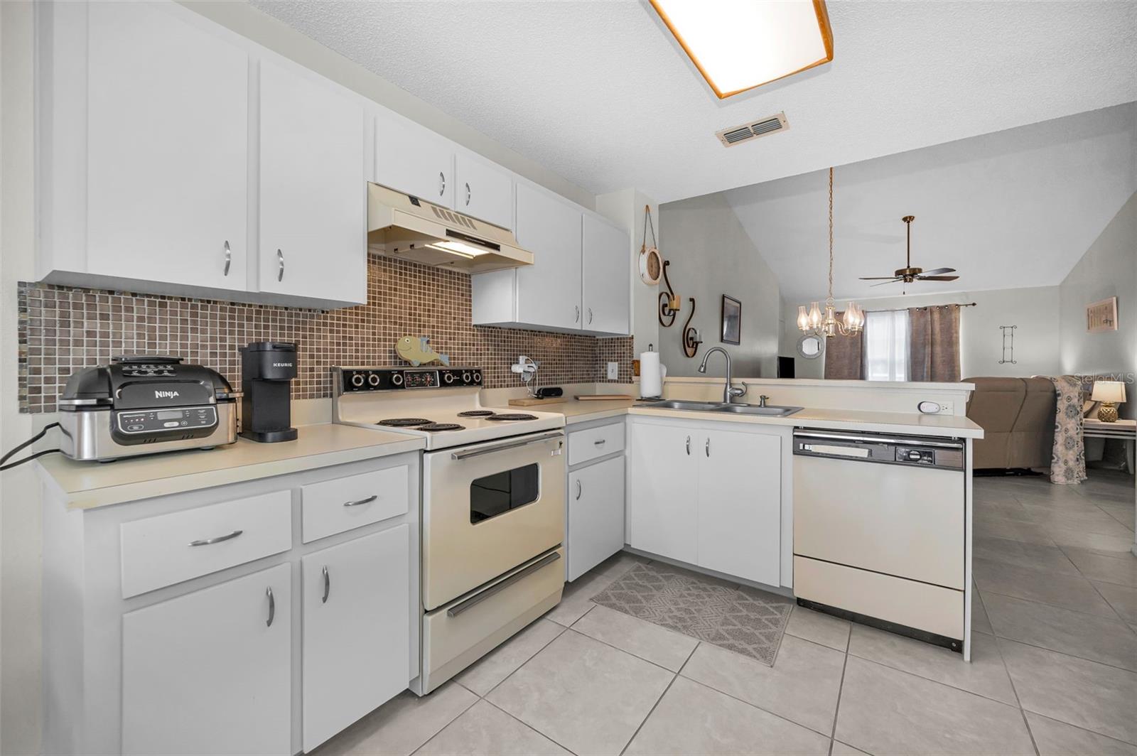 MILLPOND TRACE CONDO - Residential