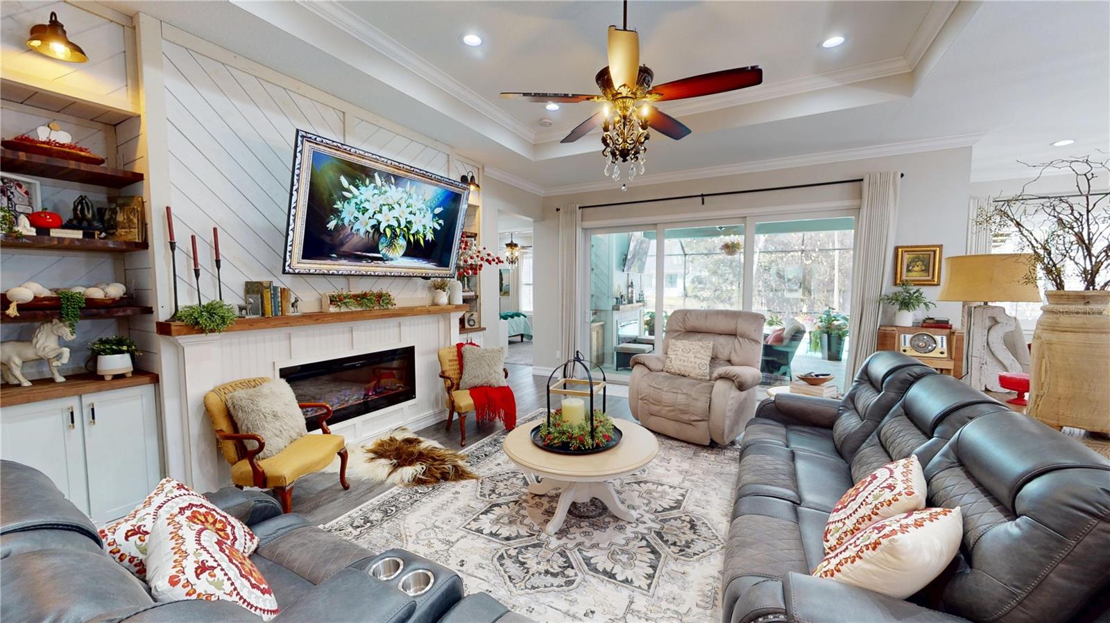 SOUTHERN HILLS - Residential