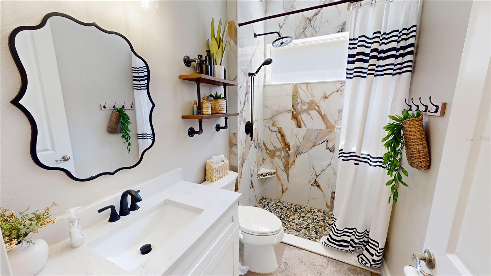 SOUTHERN HILLS - Residential