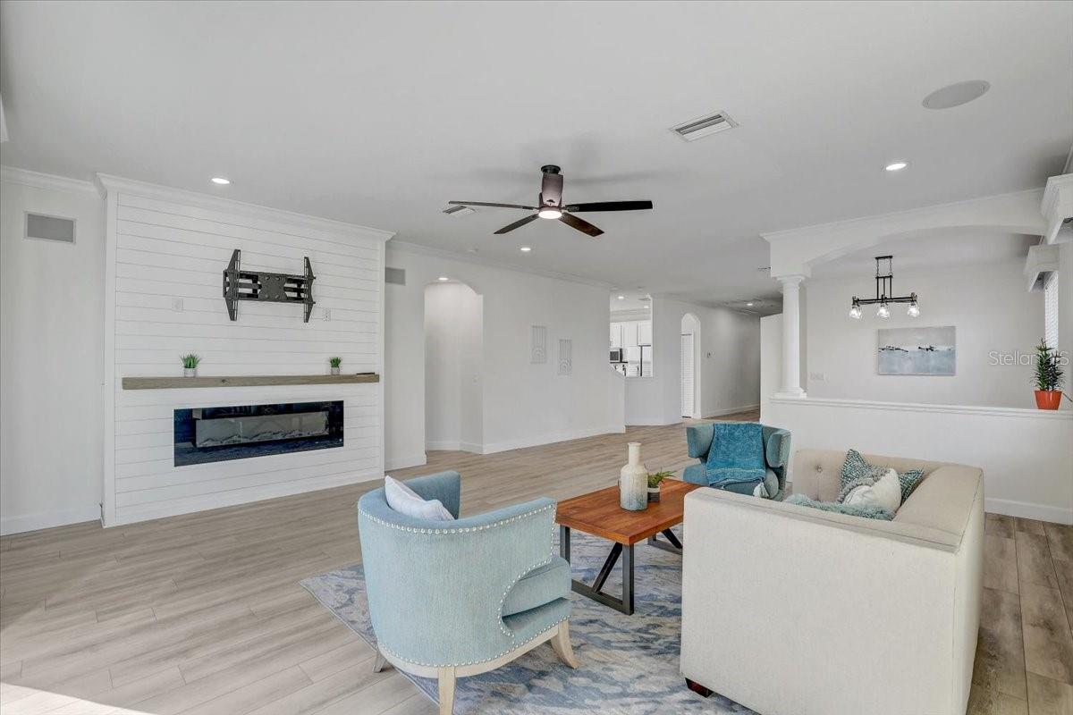 CREEKSIDE PRESERVE - Residential