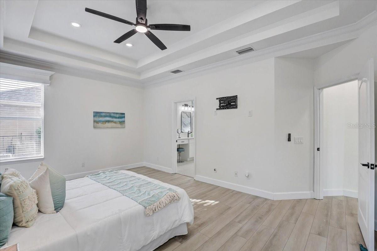 CREEKSIDE PRESERVE - Residential