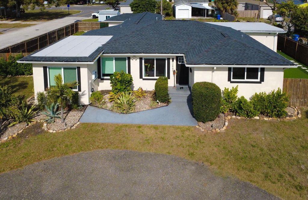 Photo of 2495 37th Avenue N, St Petersburg, FL 33713 (MLS # TB8465561)