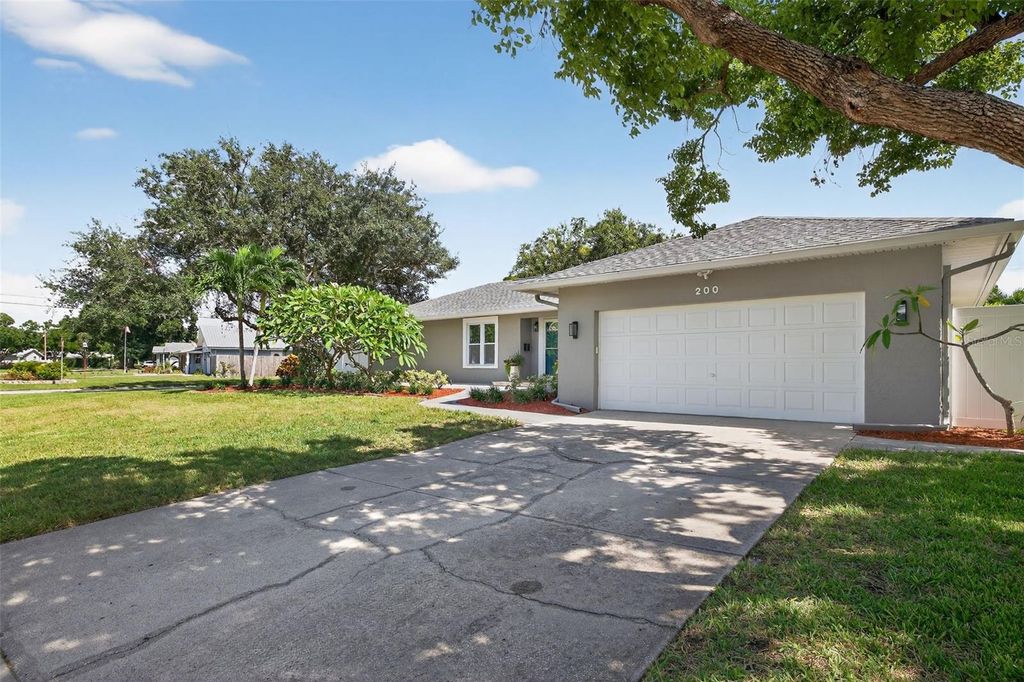 Photo of 200 NW Madison Circle, St Petersburg, FL 33702 (MLS # P4936576)