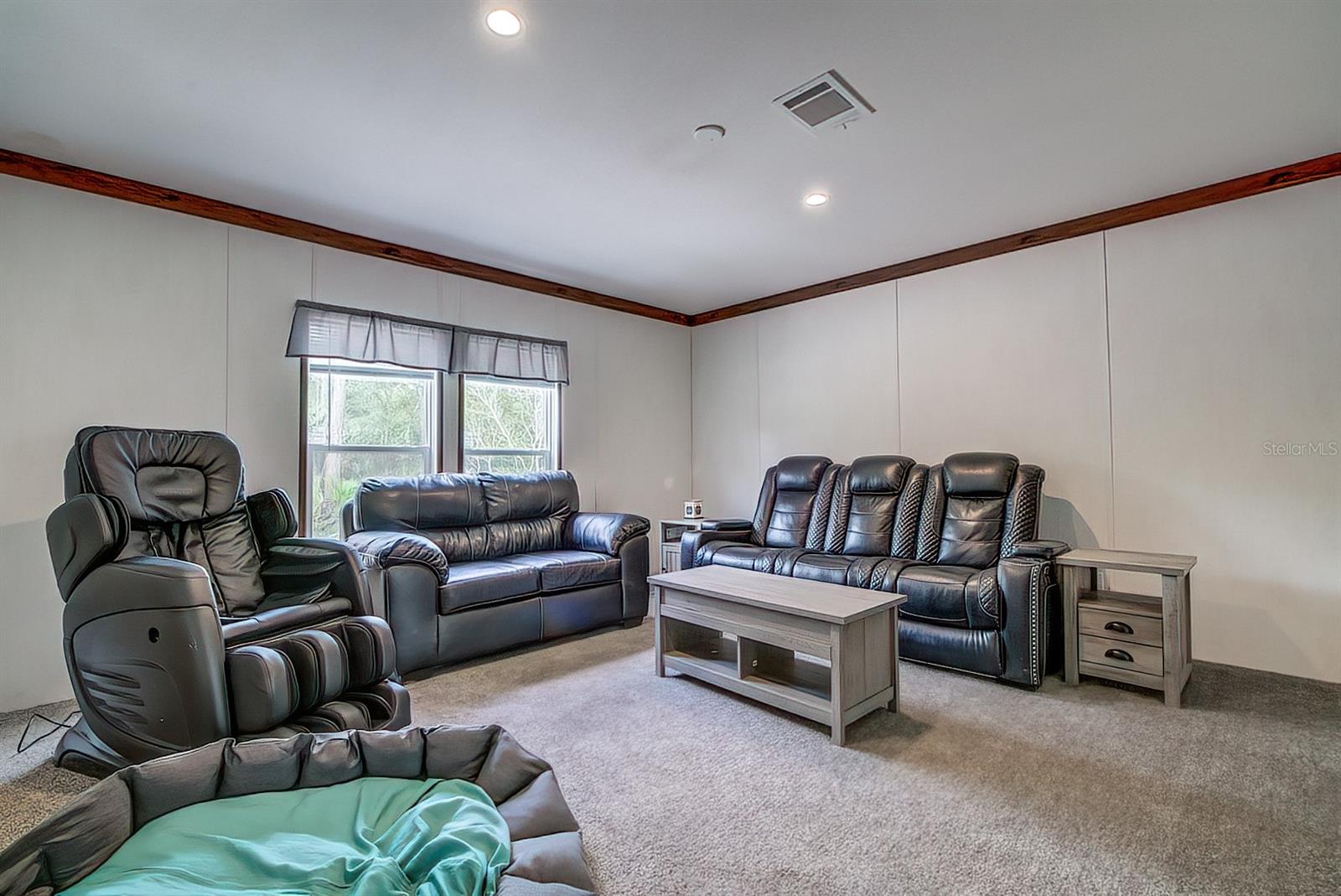 CASONS INGLIS ACRES - Residential