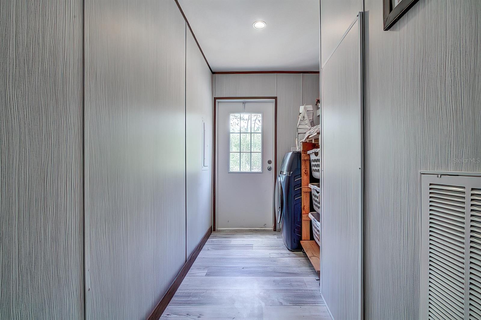 CASONS INGLIS ACRES - Residential