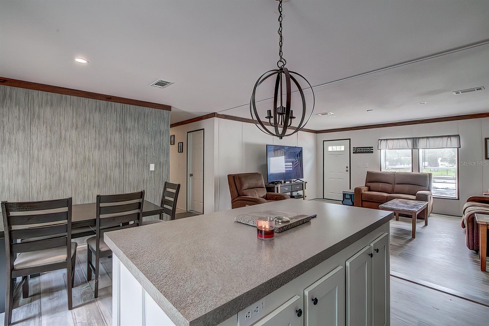 CASONS INGLIS ACRES - Residential