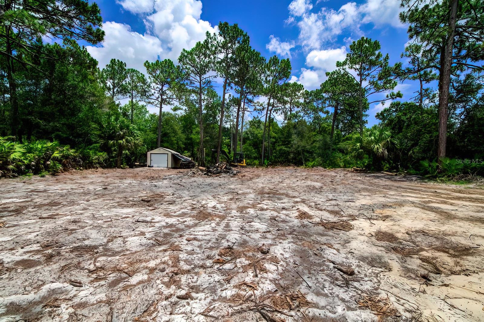 CASONS INGLIS ACRES - Residential