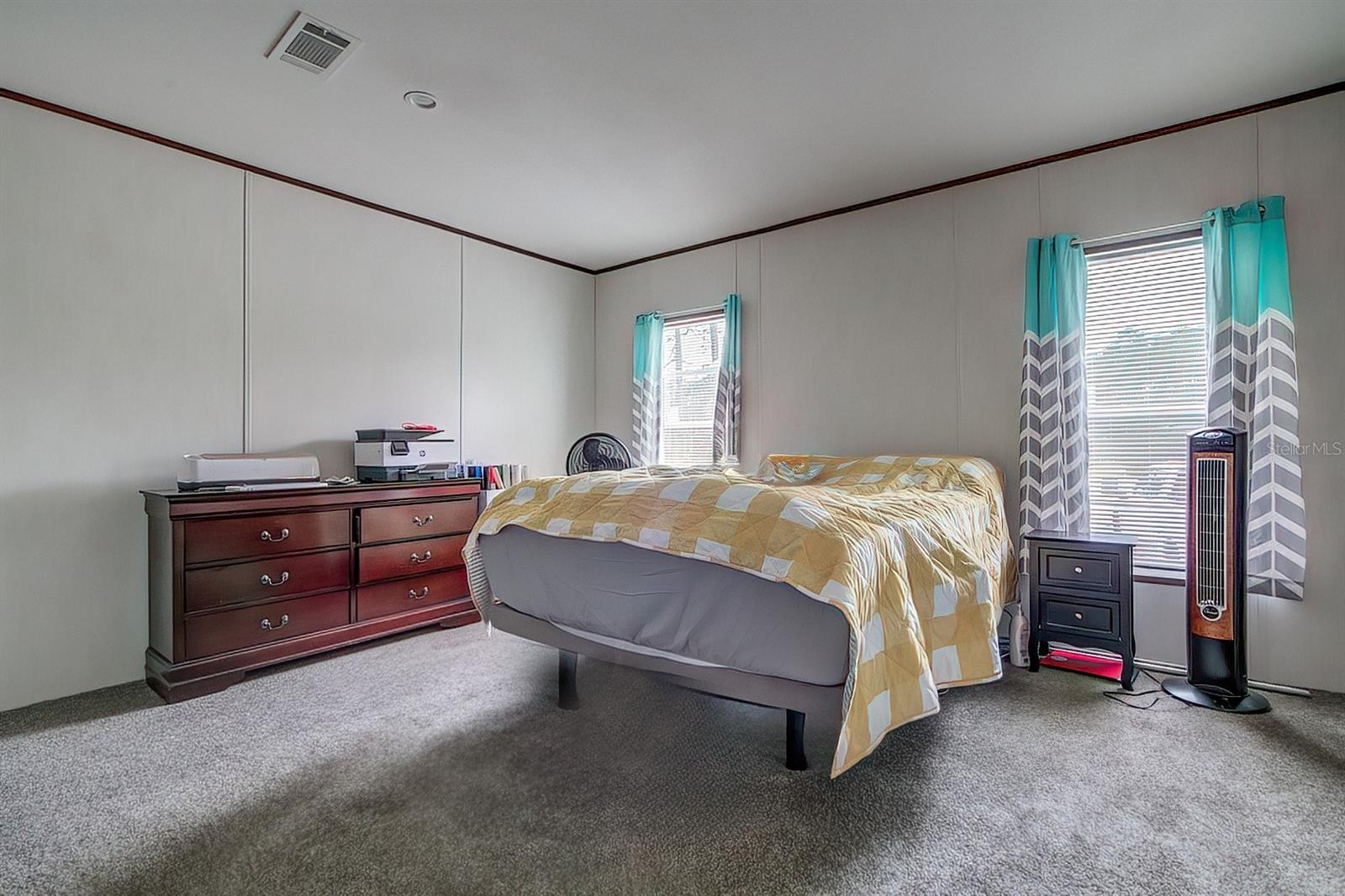 CASONS INGLIS ACRES - Residential