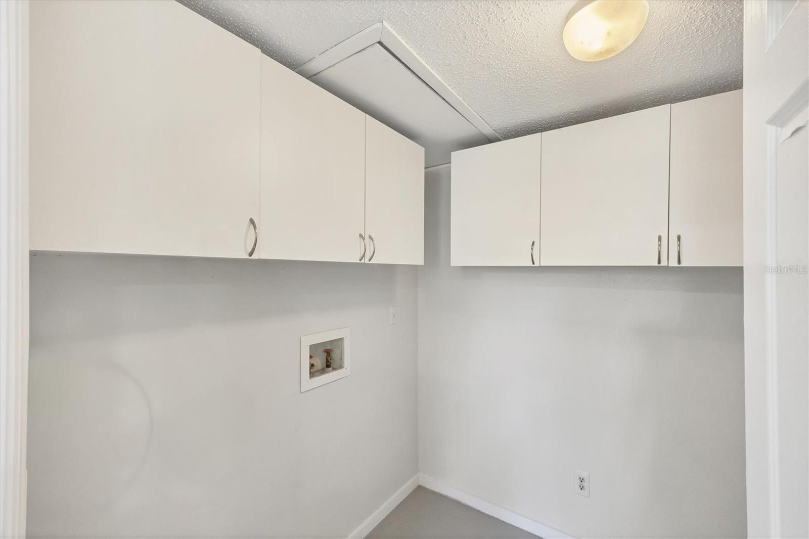 BENEVA RIDGE - Residential