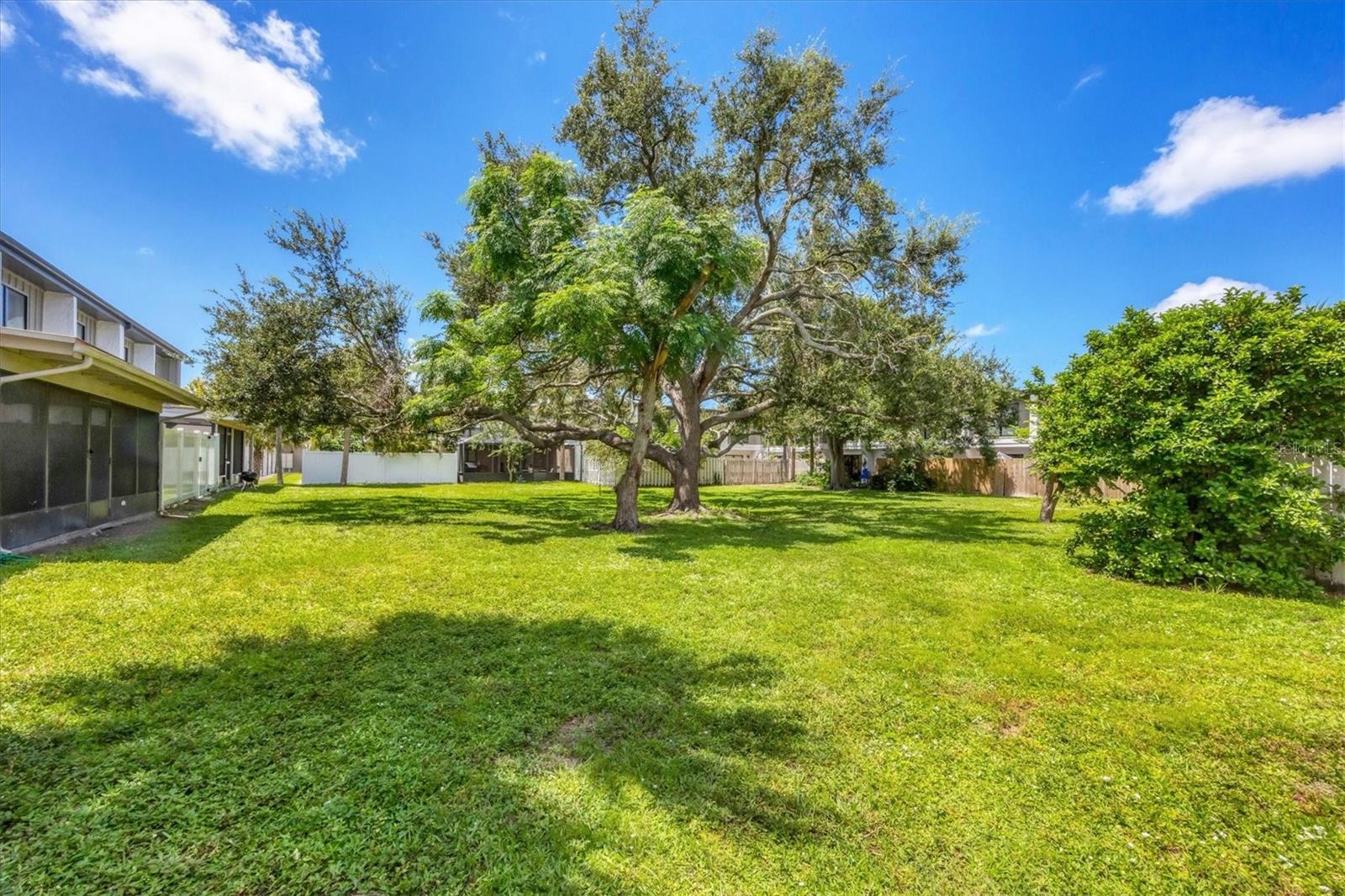 BENEVA RIDGE - Residential