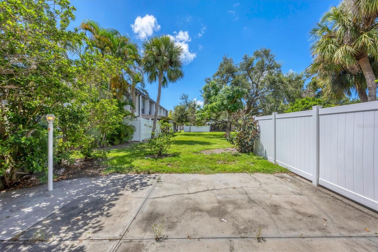 BENEVA RIDGE - Residential