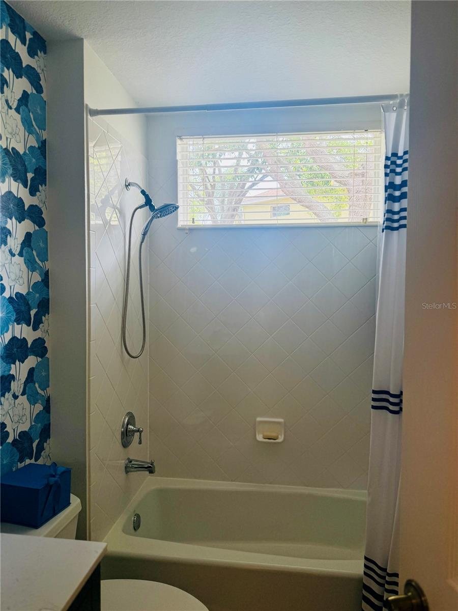 HARBORAGE ON BRADEN RIVER III PH III - Residential