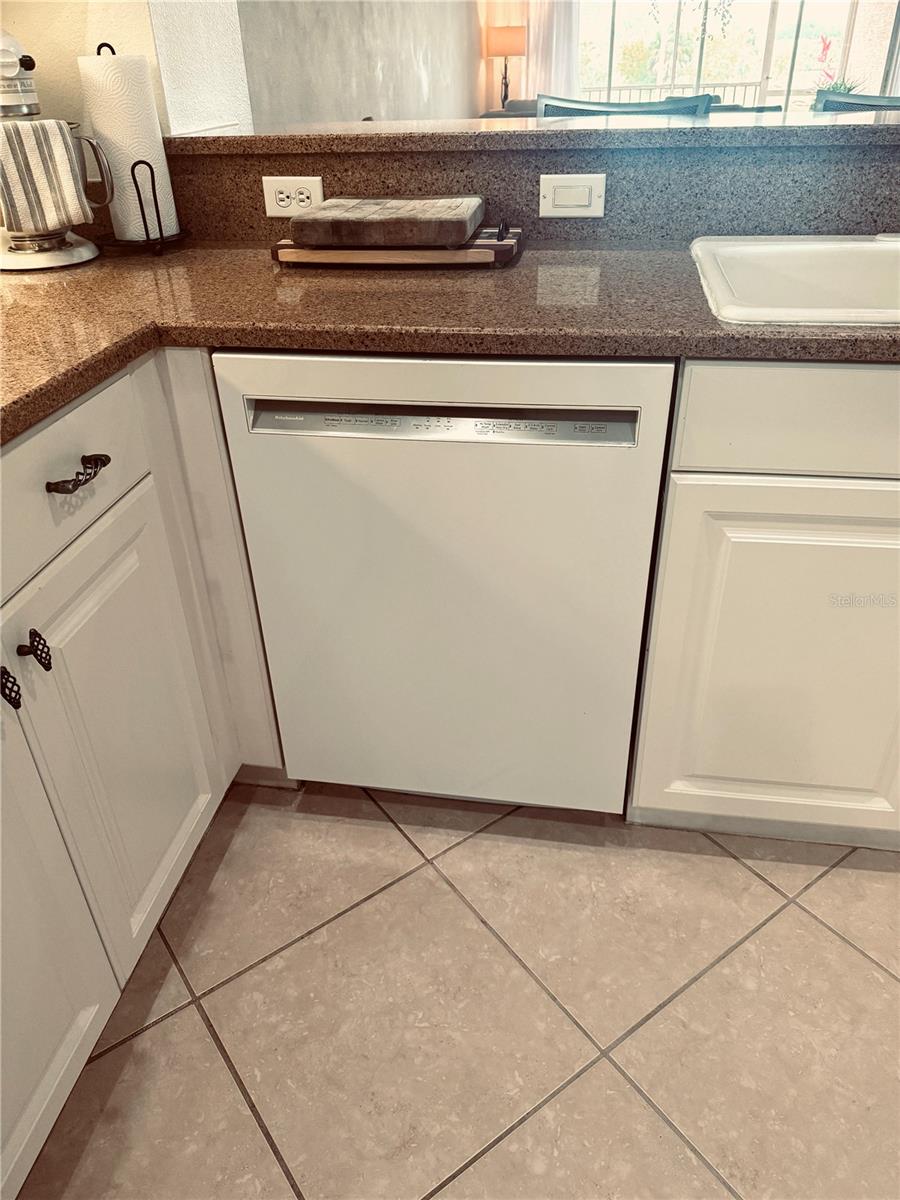 HARBORAGE ON BRADEN RIVER III PH III - Residential