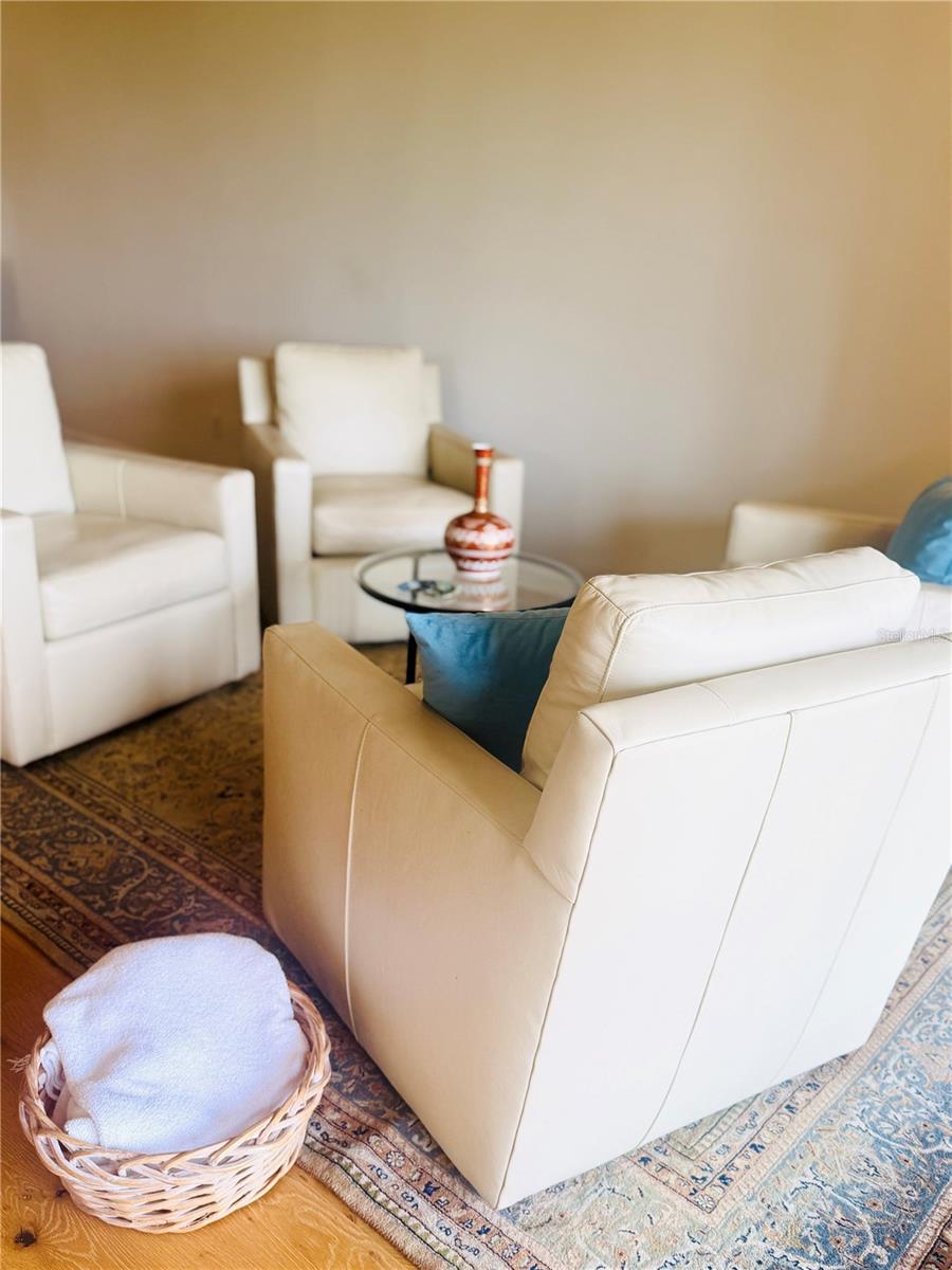 HARBORAGE ON BRADEN RIVER III PH III - Residential