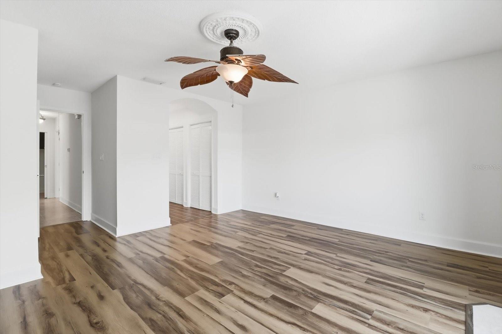 THE BAY VILLAS - Residential