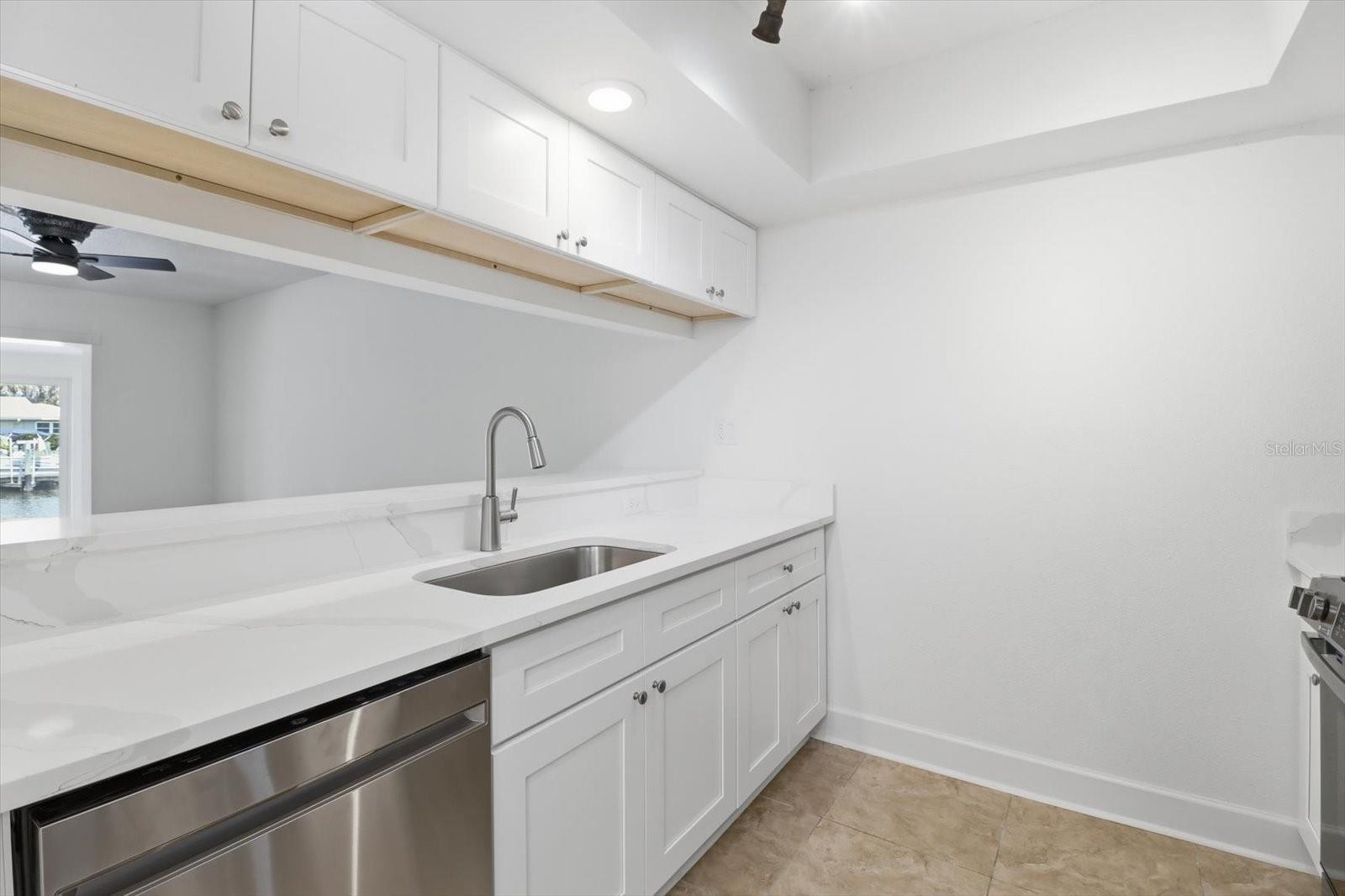 THE BAY VILLAS - Residential