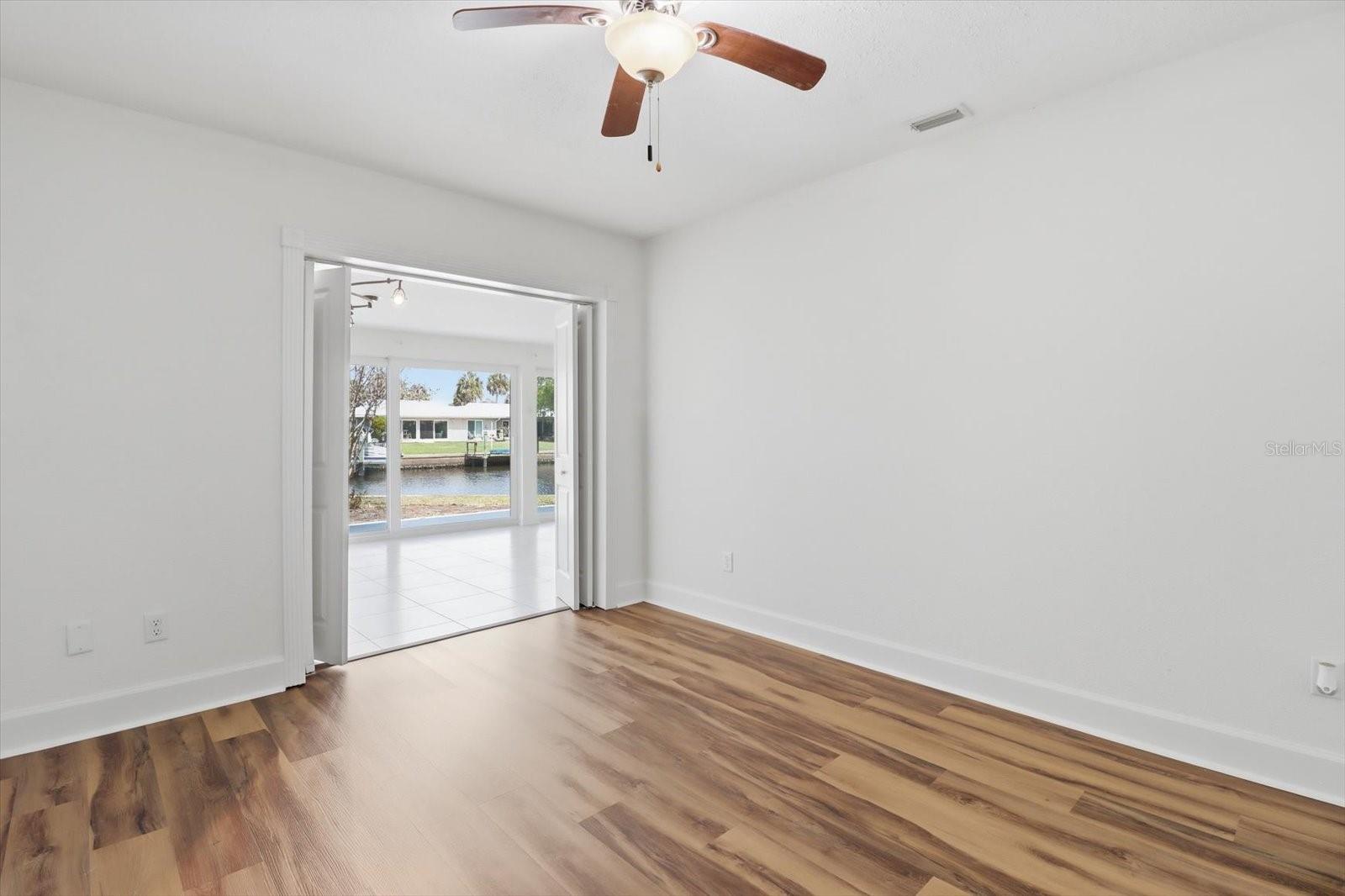 THE BAY VILLAS - Residential