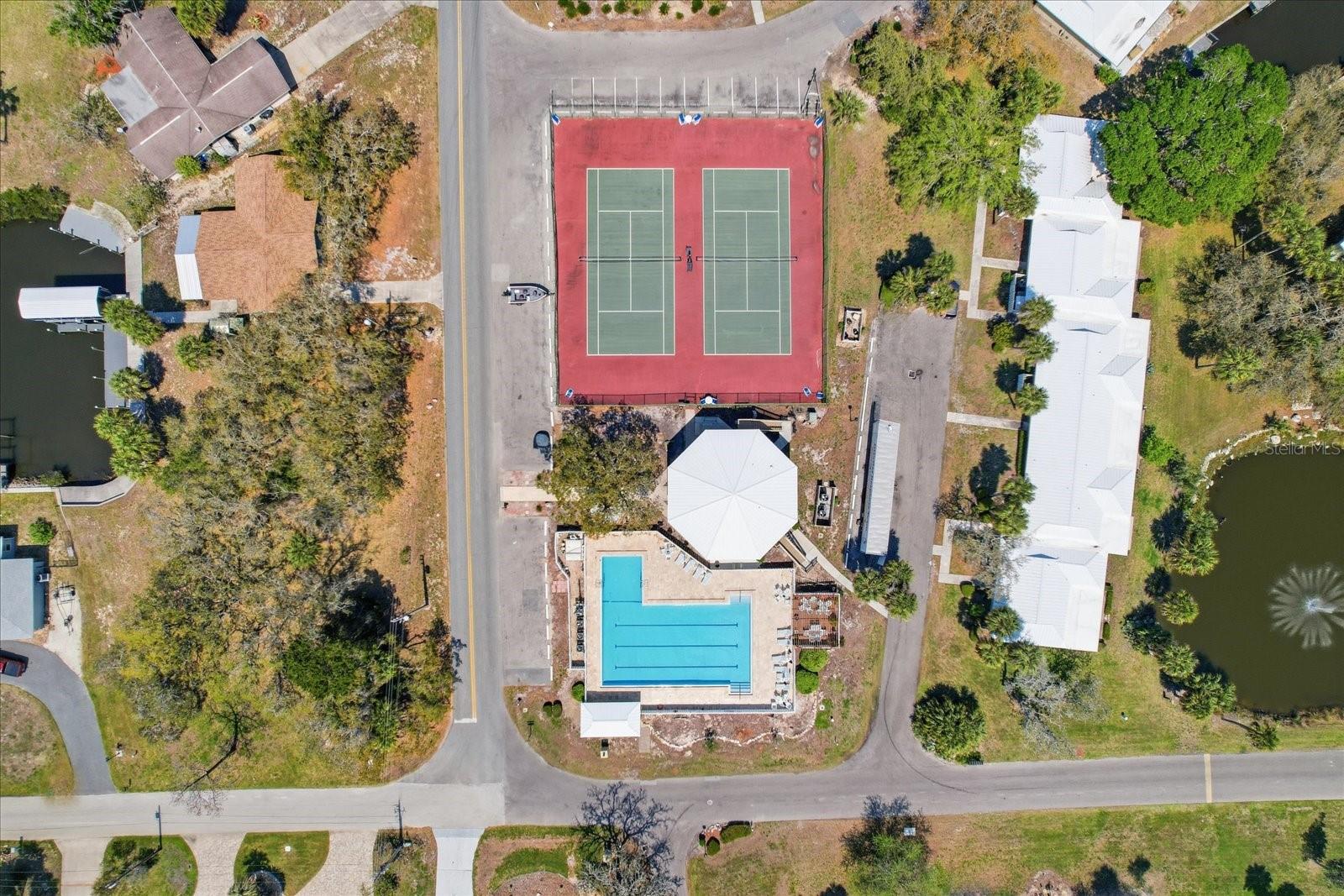 THE BAY VILLAS - Residential