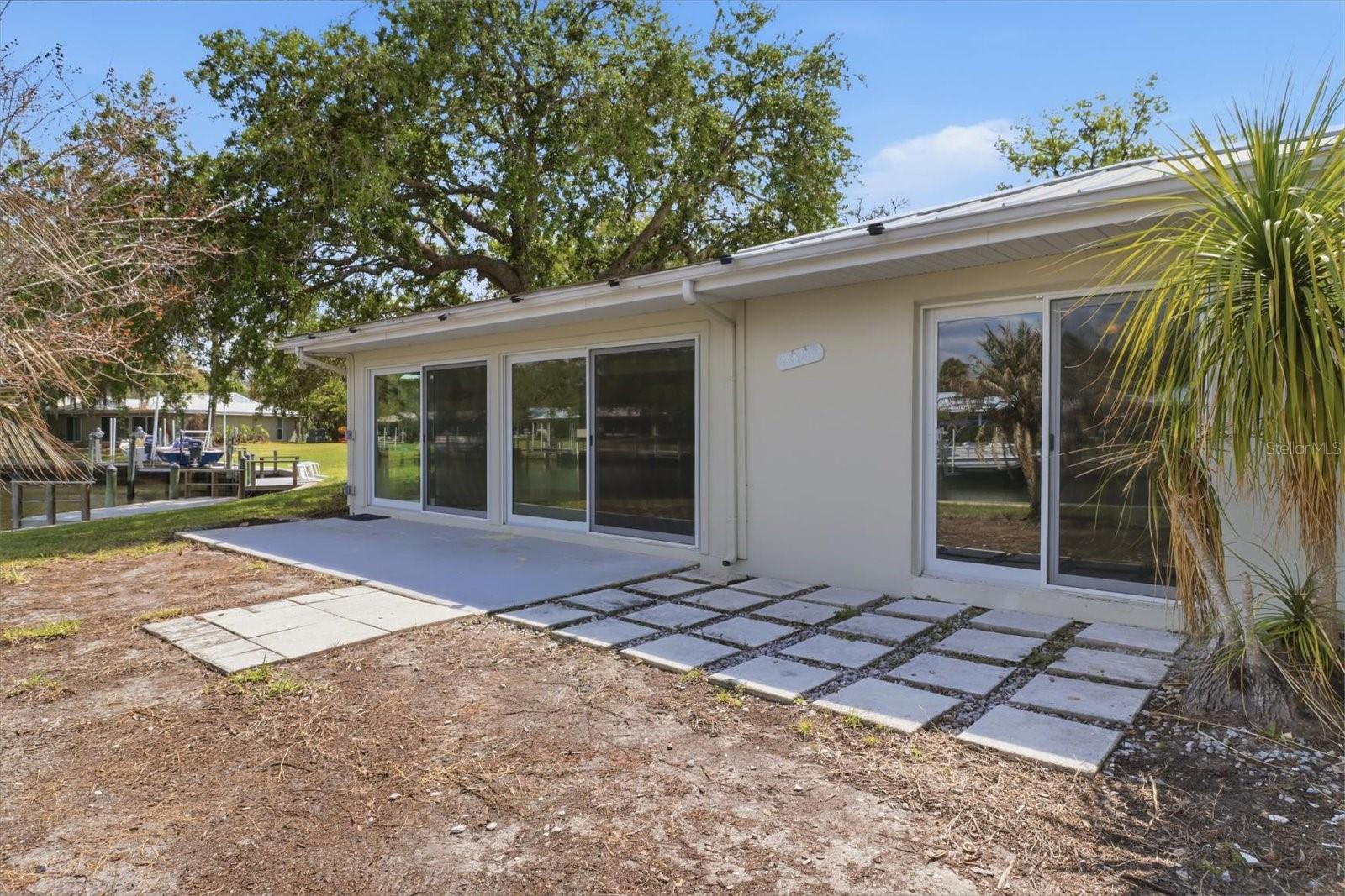 THE BAY VILLAS - Residential