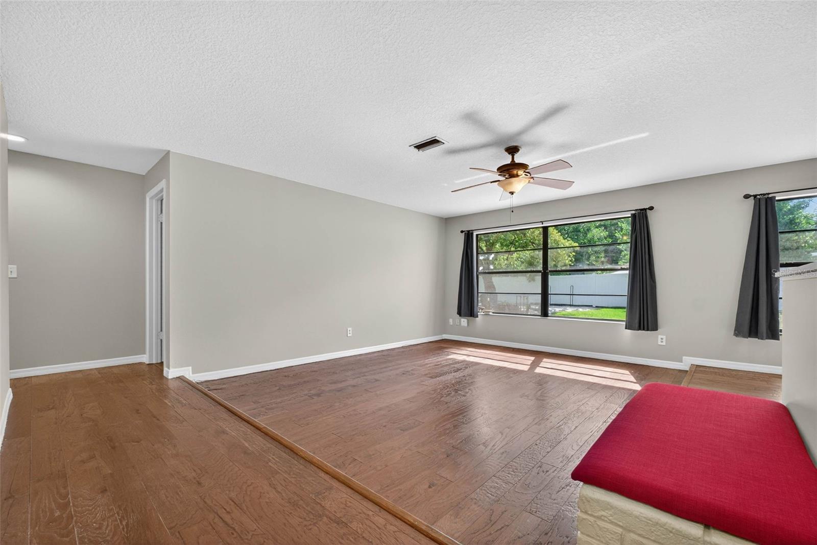 CARRIAGE HILL UNIT 4 - Residential