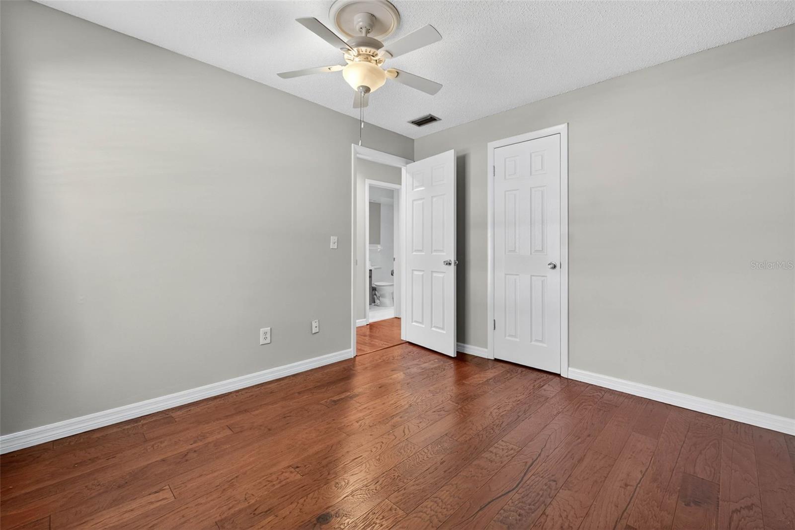 CARRIAGE HILL UNIT 4 - Residential