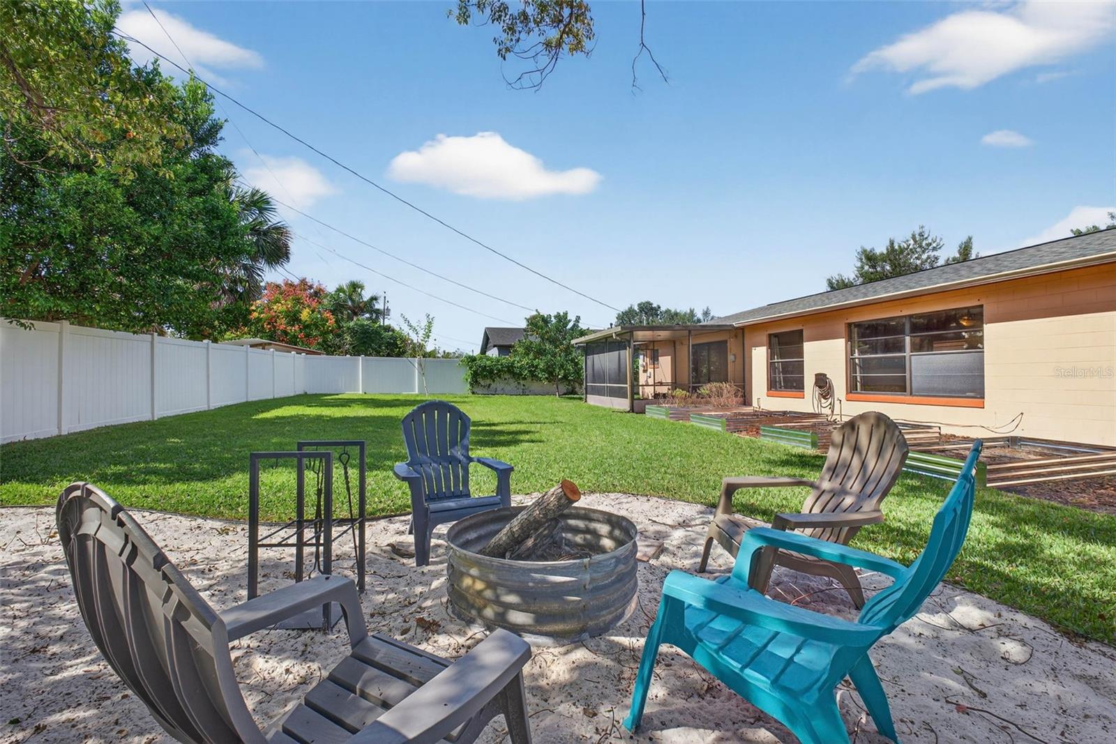 CARRIAGE HILL UNIT 4 - Residential