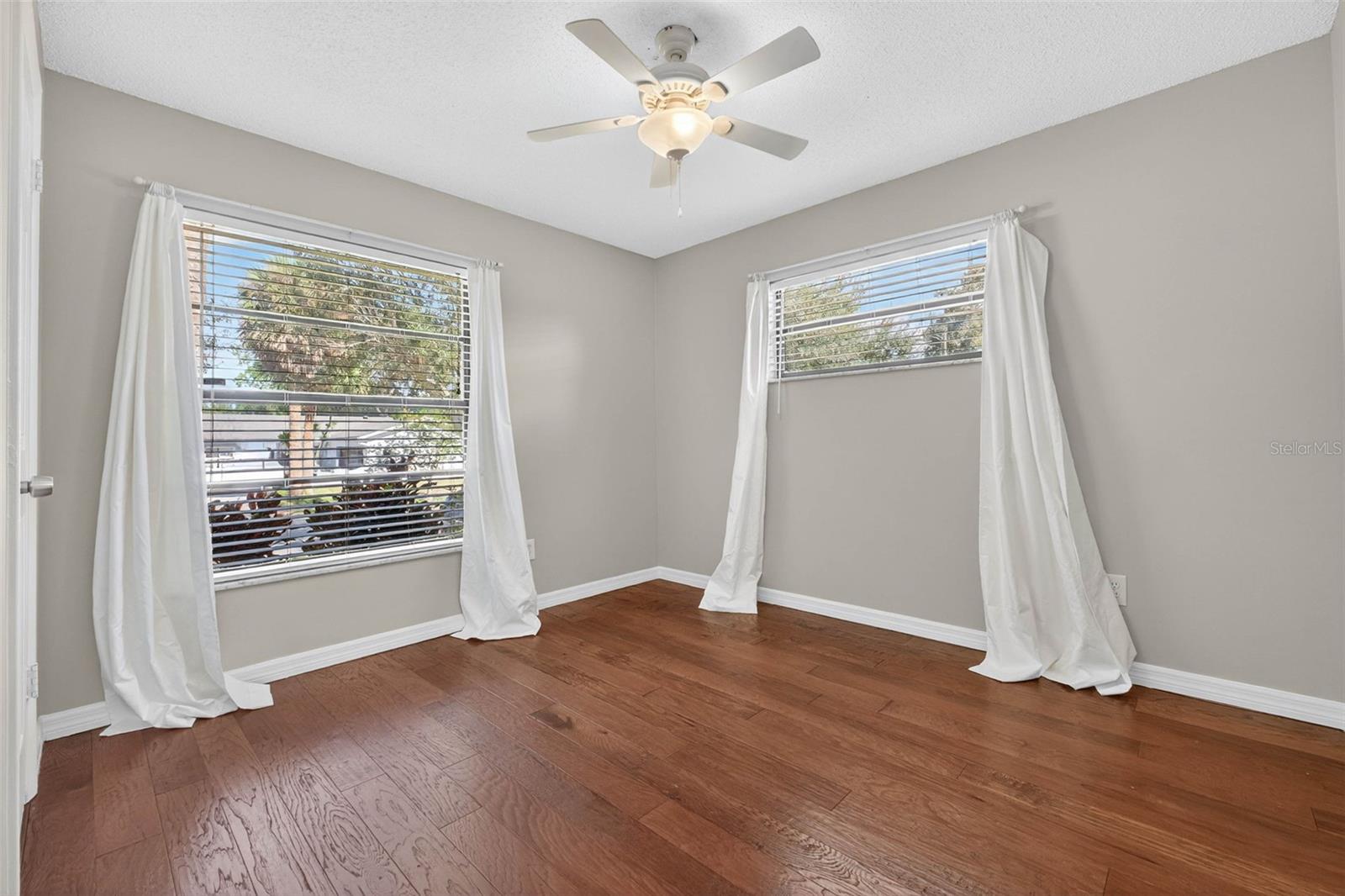 CARRIAGE HILL UNIT 4 - Residential