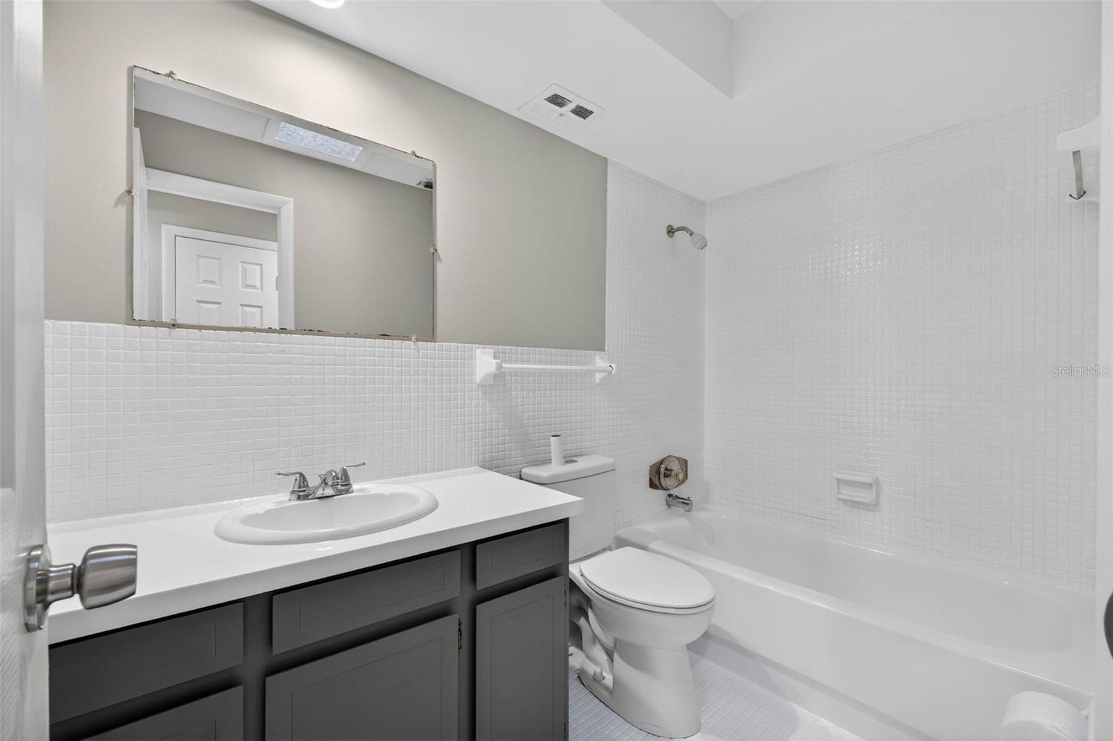 CARRIAGE HILL UNIT 4 - Residential