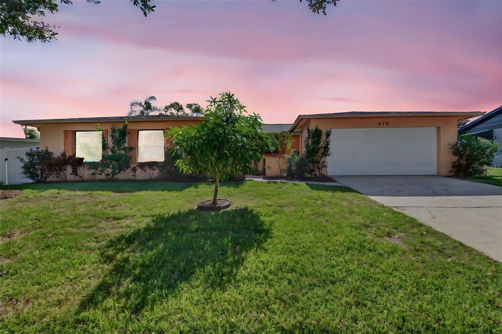 CARRIAGE HILL UNIT 4 - Residential